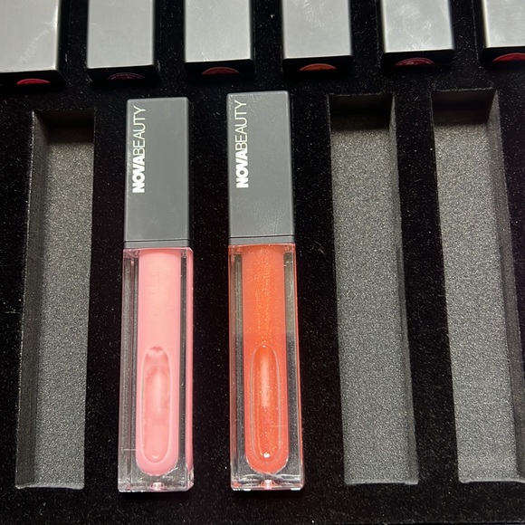 Fashion Nova Lip Gloss - Picture 3 of 5